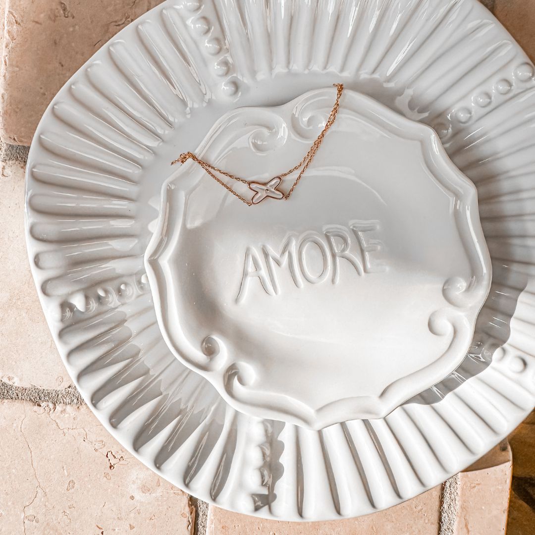 Incanto White Stripe Plate &amp; Amore Dish Bundle
